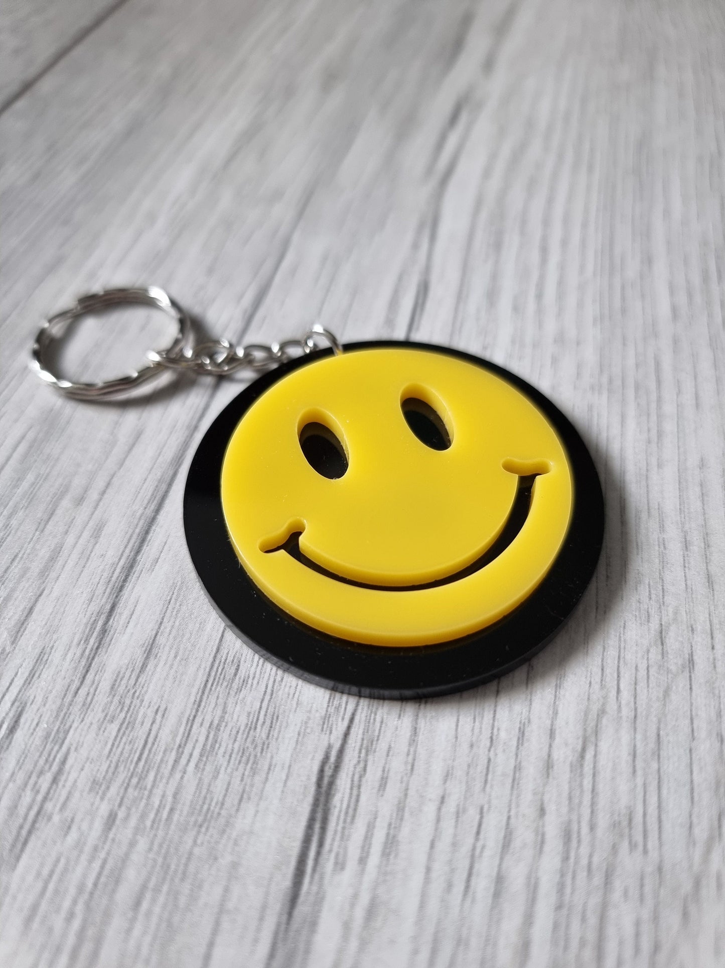 Happy Face Keyring / happy keychain