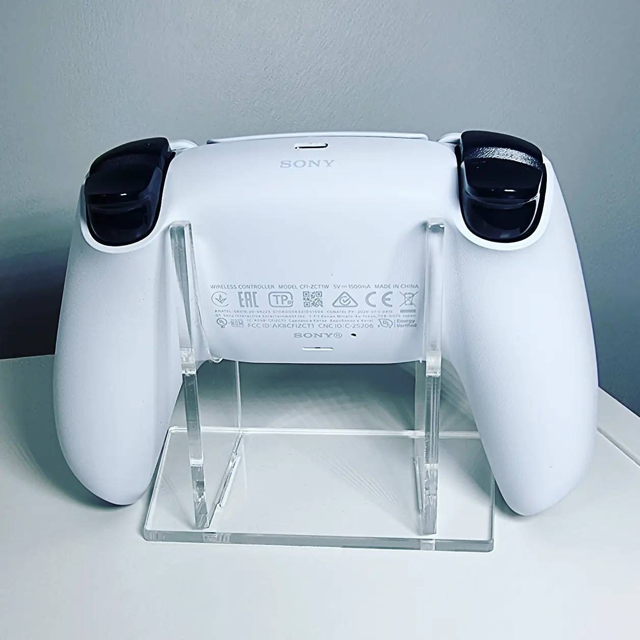 PS5 controller stand / PS4 controller stand / controller display stand