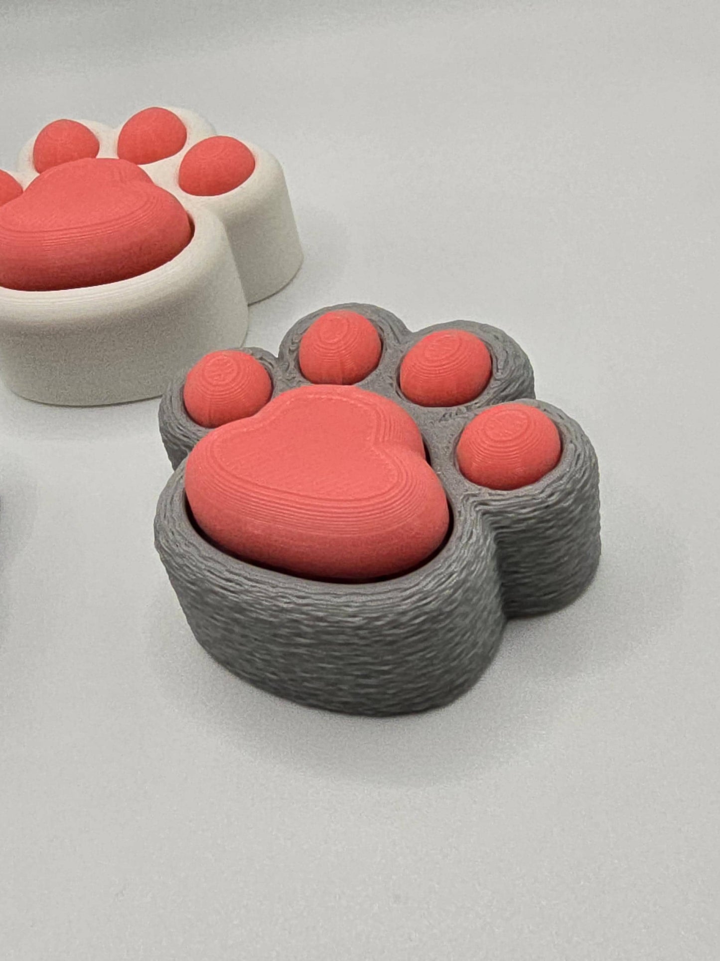 Super cute cat paw fidget clicky / fidget toy /stress toy