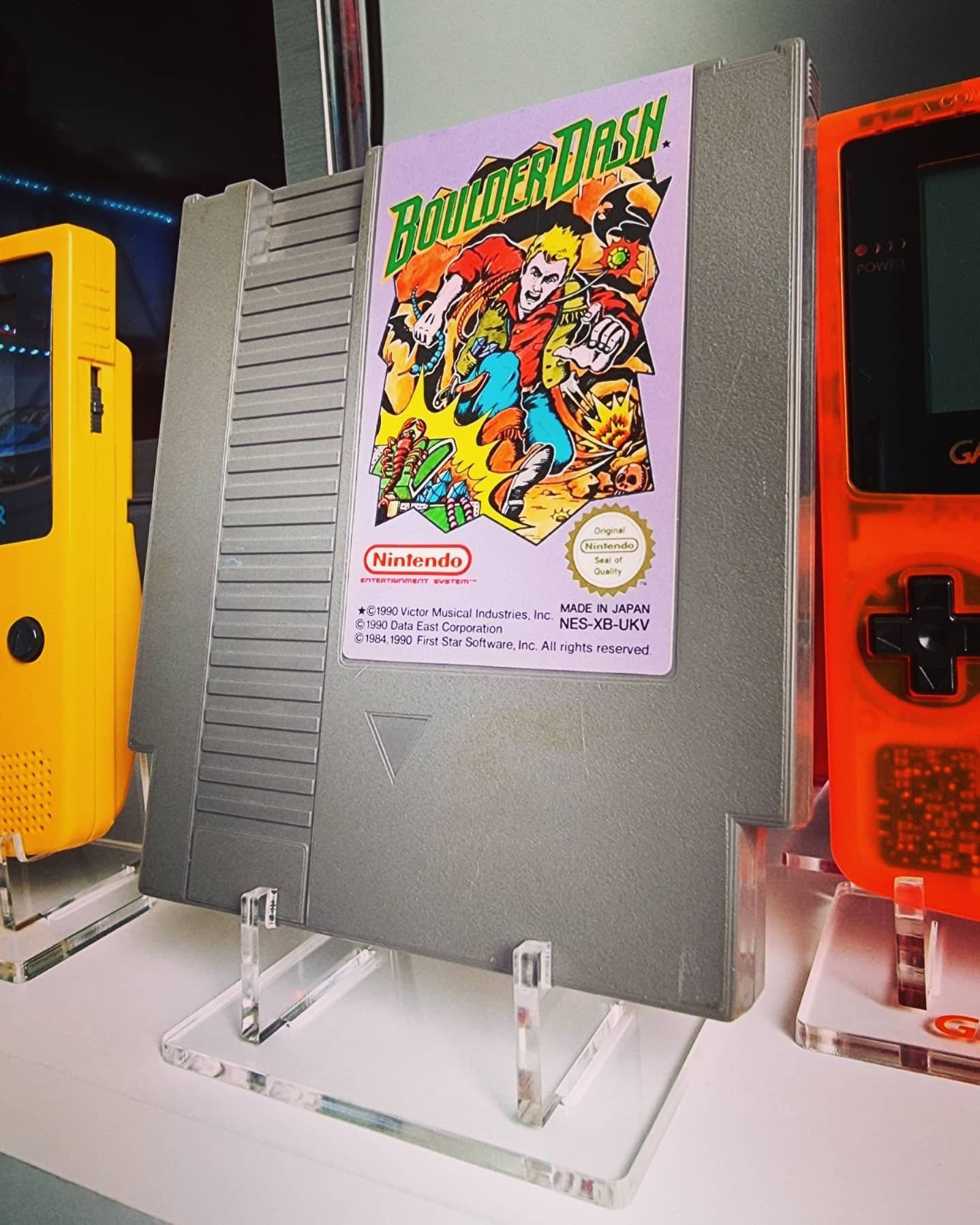 Videogame display stand - Retro Game display stand - Blu-ray/DVD stand