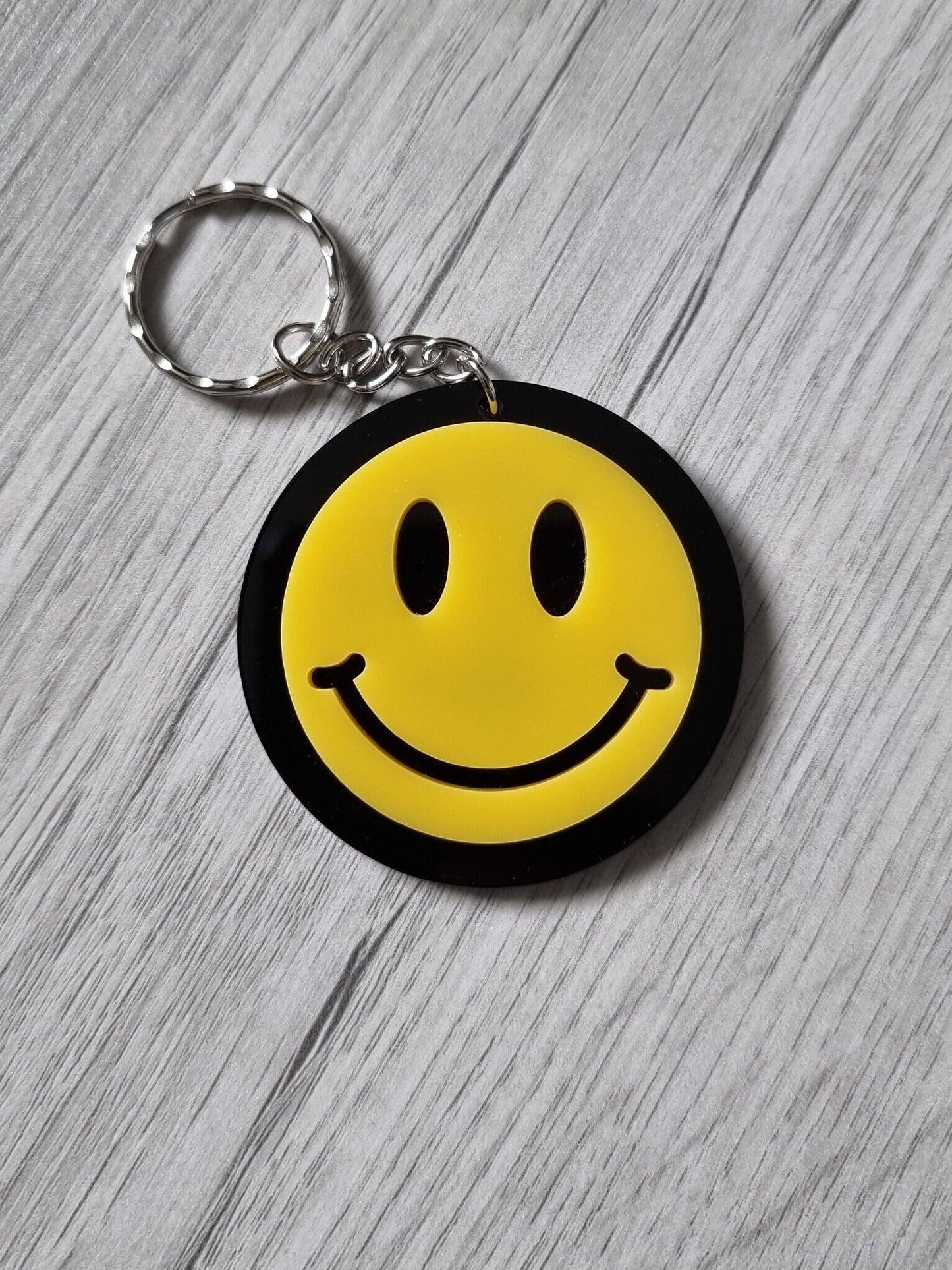 Happy Face Keyring / happy keychain