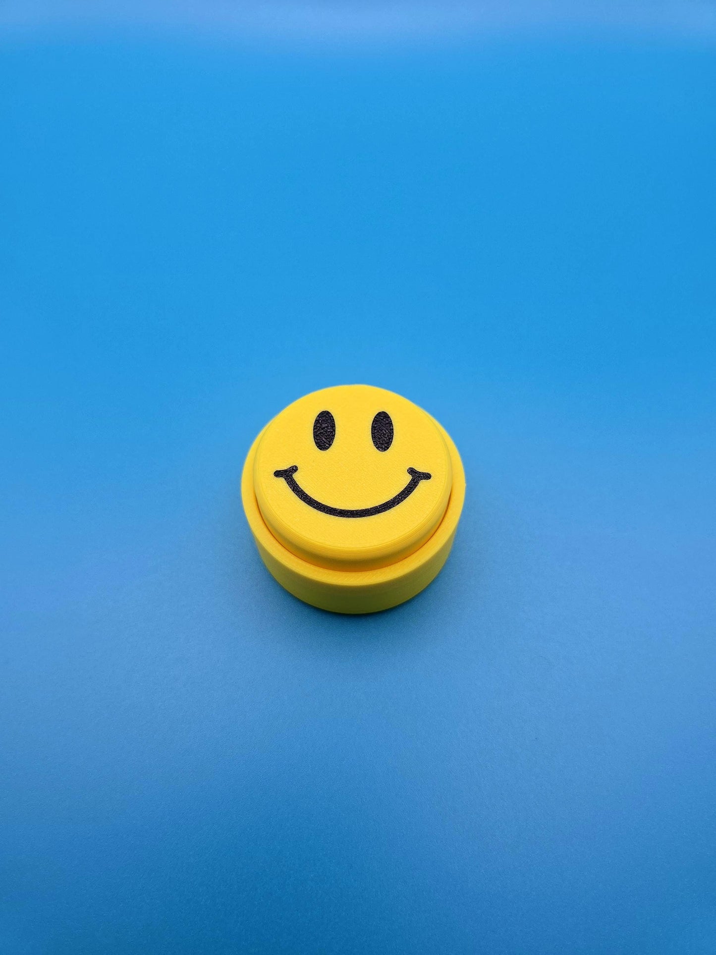 Happy face fidget clicky / fidget toy /stress toy